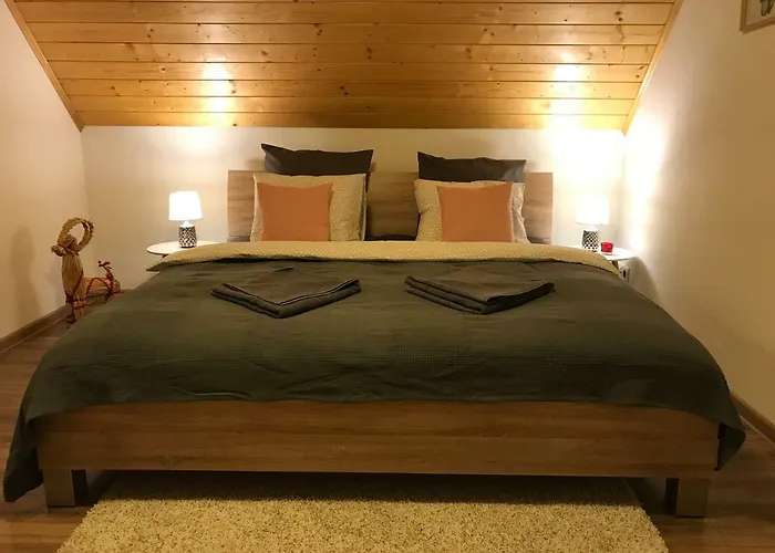 Detvan Semesterbostad Stará Lesná